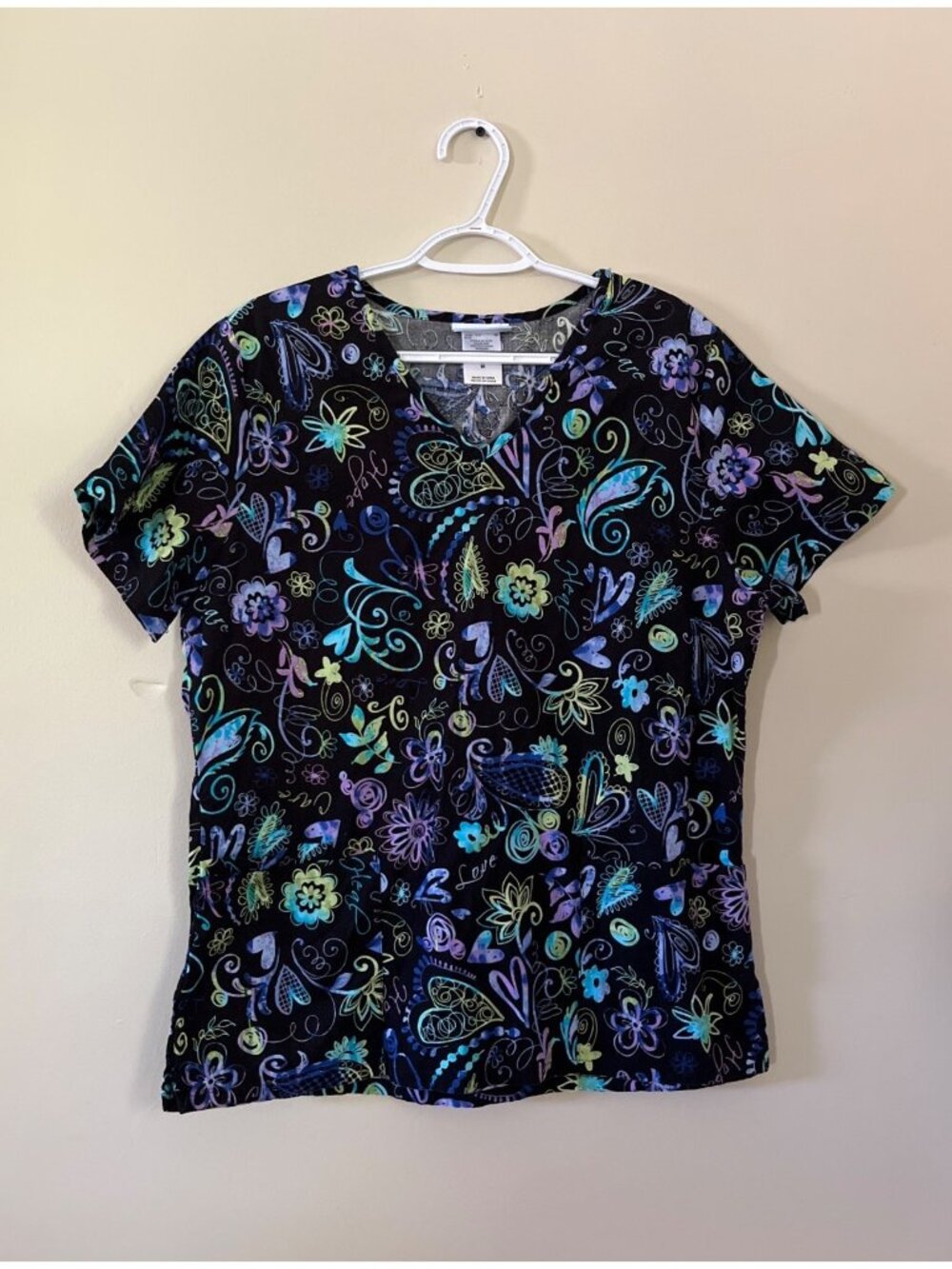 Sb Scrubs Womens Medium Black Medical Scrub Top Hearts Flowers Front Pockets